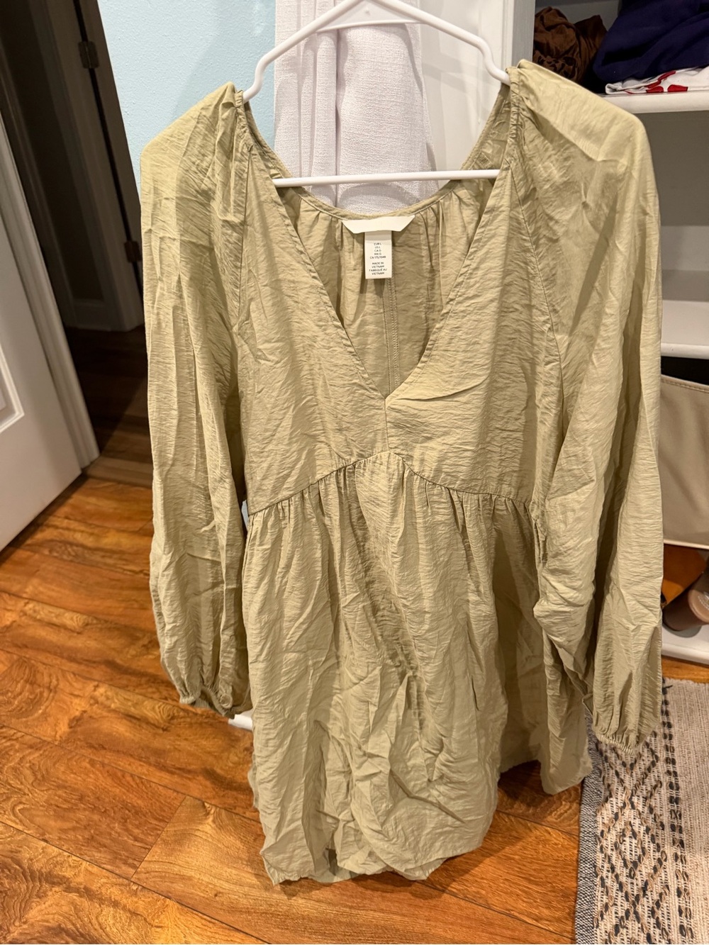 H&M Olive Green V-Neck Long Sleeve Tunic
